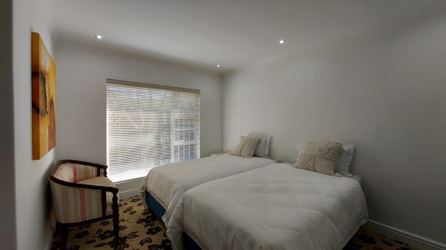5 Bedroom Property for Sale in Sunset Beach Western Cape